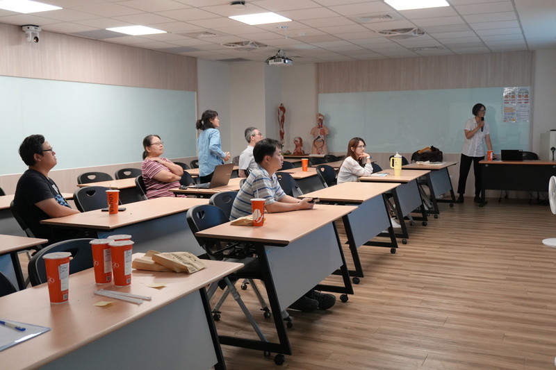 115-1【師資培育講座】-陳永佳老師《護理學系解剖學實驗課創新教學模式：以大體構造影片製作為核心之專題導向合作學習與同儕教學十年縱貫評估》圖片