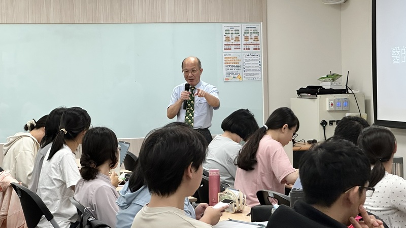 115-1【習醫之道】屏東恆春衛生所郭仁雄主任《醫師V.S公職醫師》圖片