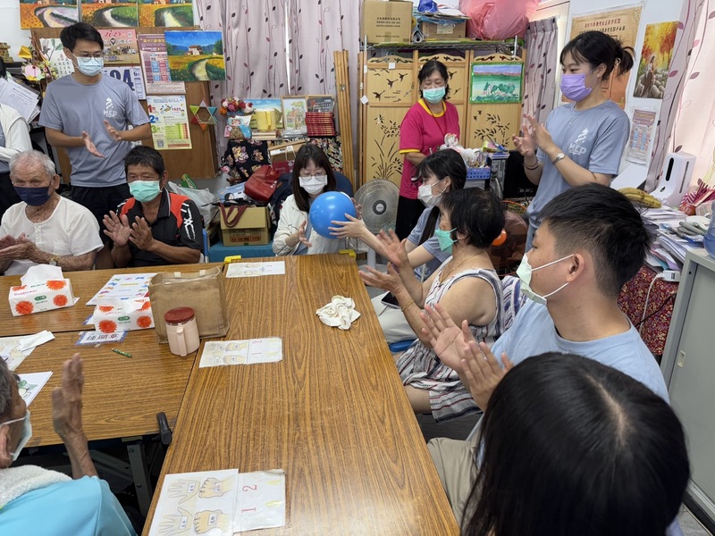 後醫系113學年服務學習-滿州據點衛教活動圖片