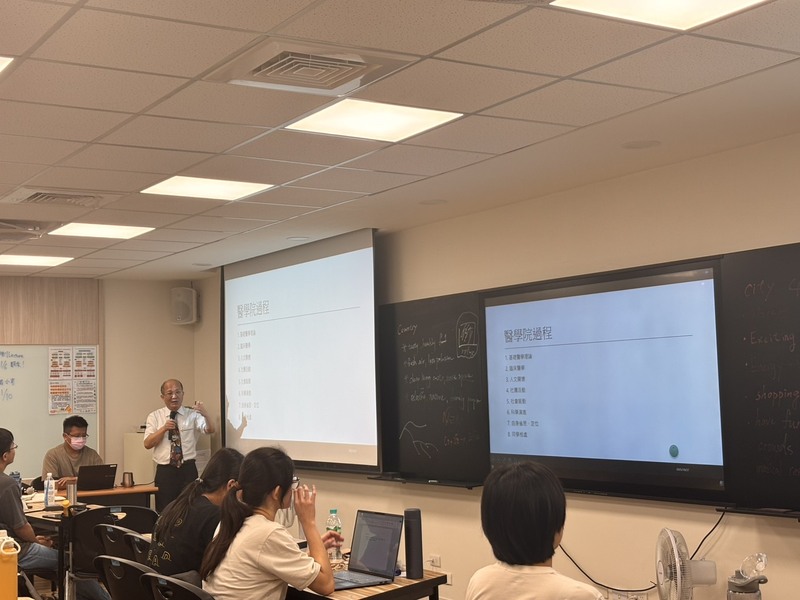 114學年第一學期習醫之道-郭仁雄主任《習醫之道‧公職醫師》圖片