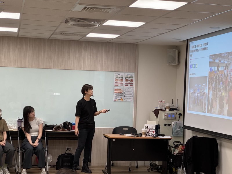 113學年偏鄉醫療服務學習工作坊(二) - 精準教學課程設計 將「樂齡」名詞變成動詞圖片