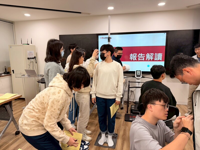 114學年度偏鄉醫療服務學習工作坊(一)-基金會篩檢解說與實作演練圖片