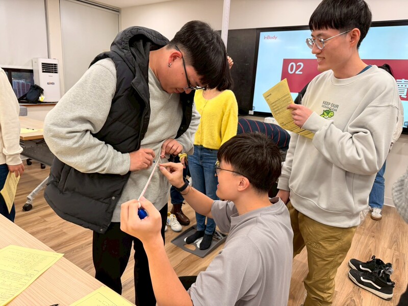 114學年度偏鄉醫療服務學習工作坊(一)-基金會篩檢解說與實作演練圖片