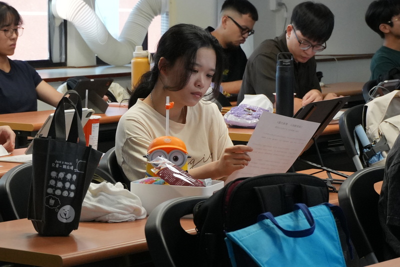 115-1學期二年級【班級職涯座談會】透過能力盤點，發掘自我優勢–翁巧芳講師圖片
