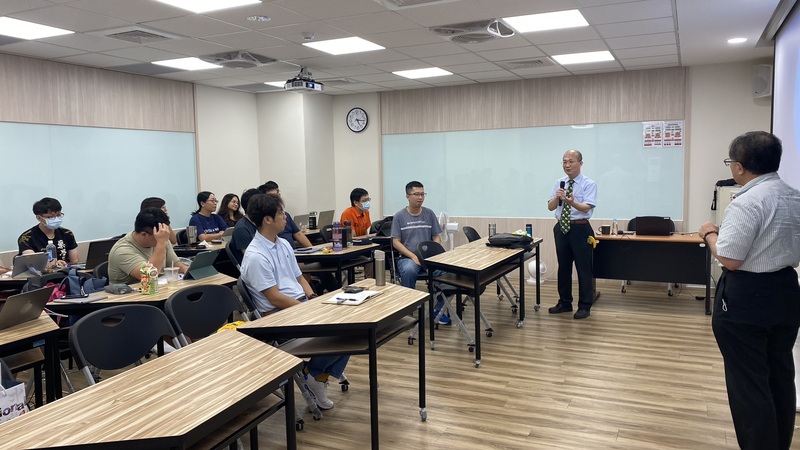 112-1學期習醫之道–恆春鎮衛生所郭仁雄主任圖片