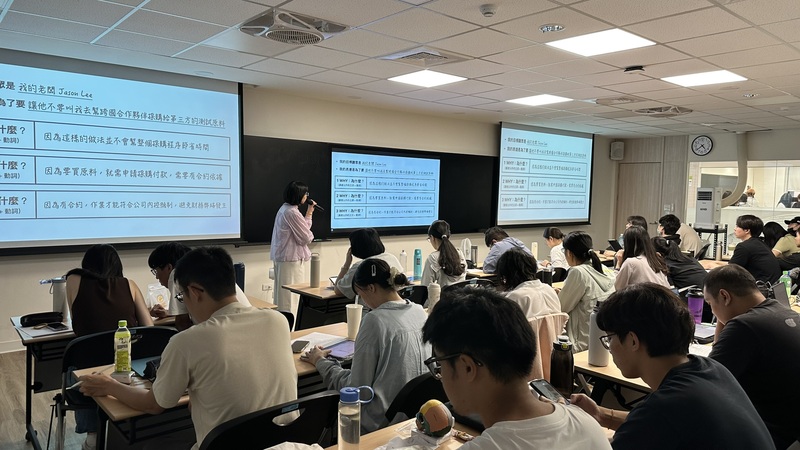 115-1學期【班級職涯座談會】溝通與表達藝術–翁巧芳講師圖片