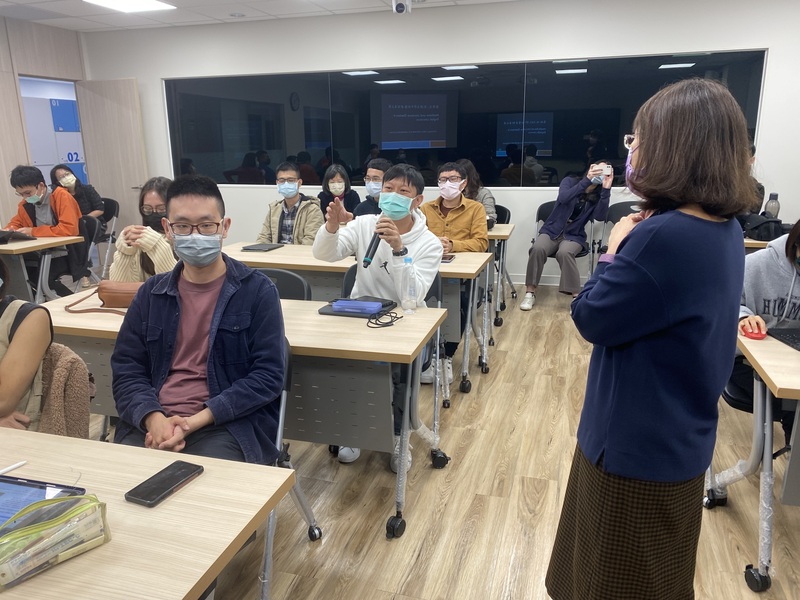 醫學人文藝術講座–賴淑芳老師《醫與文：英國文學中的醫者形象沿革》圖片