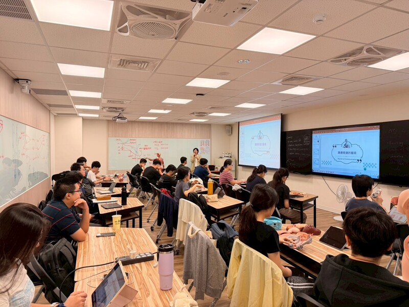 114-1學期後醫系大一學生班級職涯座談會《溝通表達的藝術》圖片