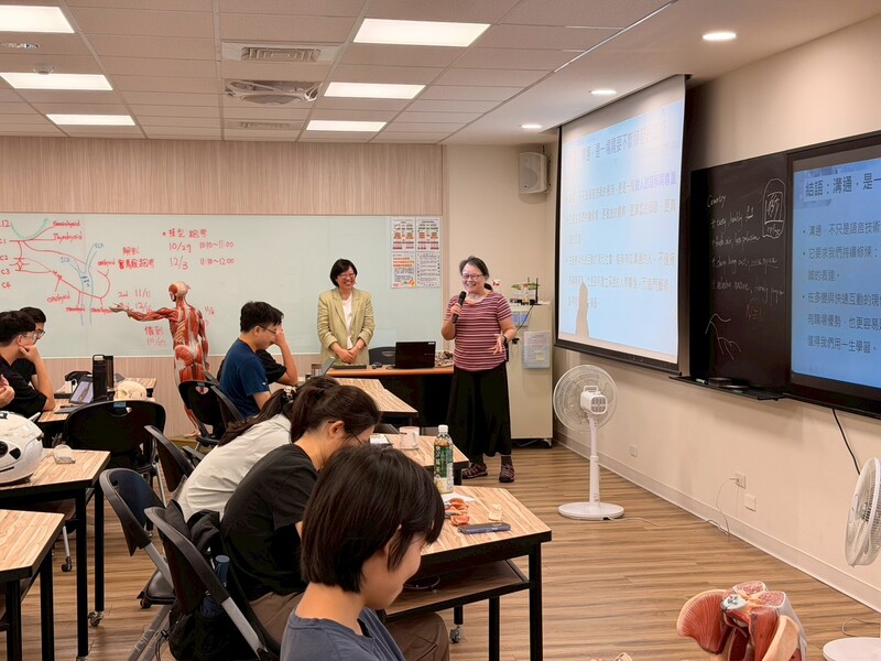 114-1學期後醫系大一學生班級職涯座談會《溝通表達的藝術》圖片