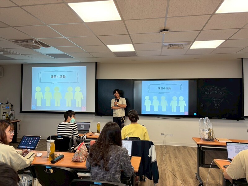 114-1學期後醫系大二學生心理輔導講座《人人必修的溝通課》圖片